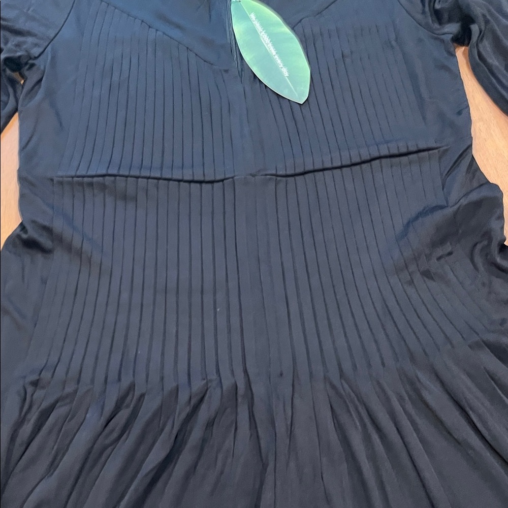 FARM Rio Black Jumpsuit
Brand New Beautiful - Picture 6 of 13